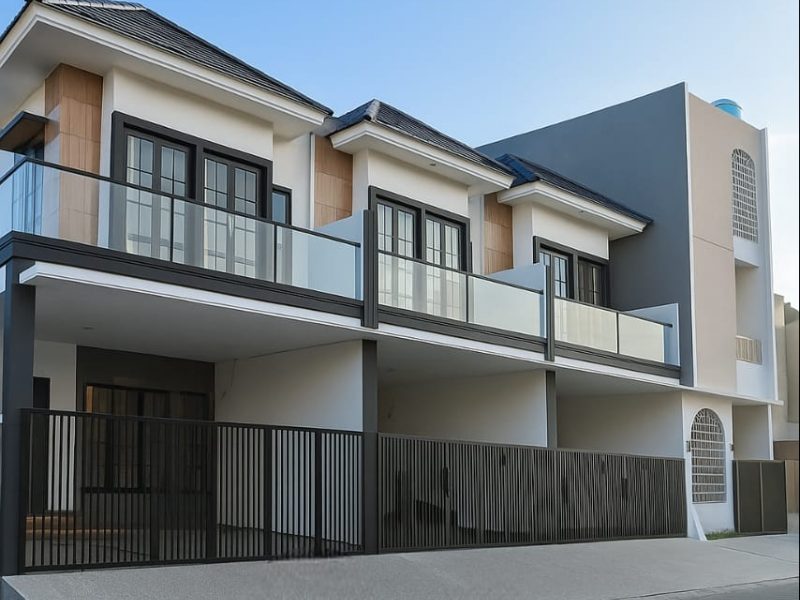 Rumah 2 Lantai Ketintang Baru, Surabaya, Hook!